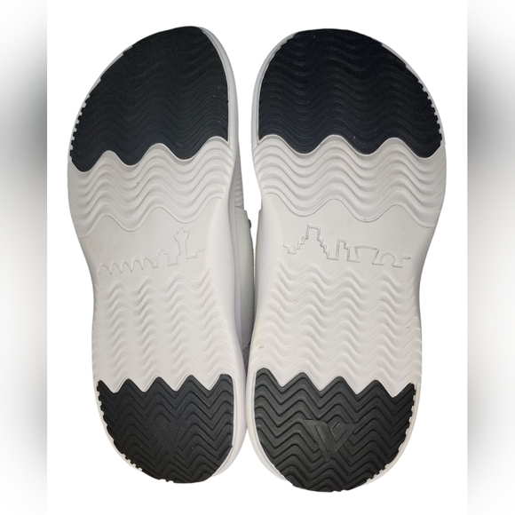 Vessi Everyday Sneakers, Mens 8 - Picture 8 of 9